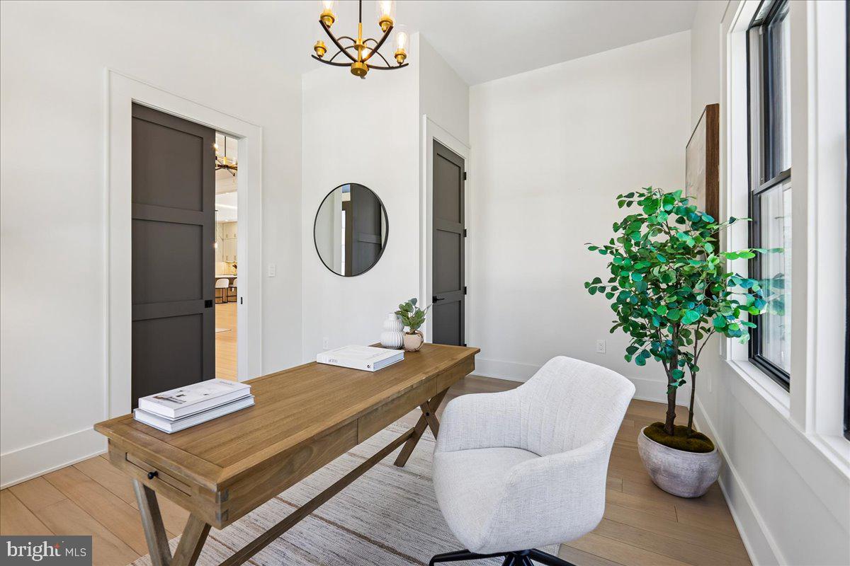 4428 Albemarle Street Northwest Washington, DC 20016 - Photo 8 of 94