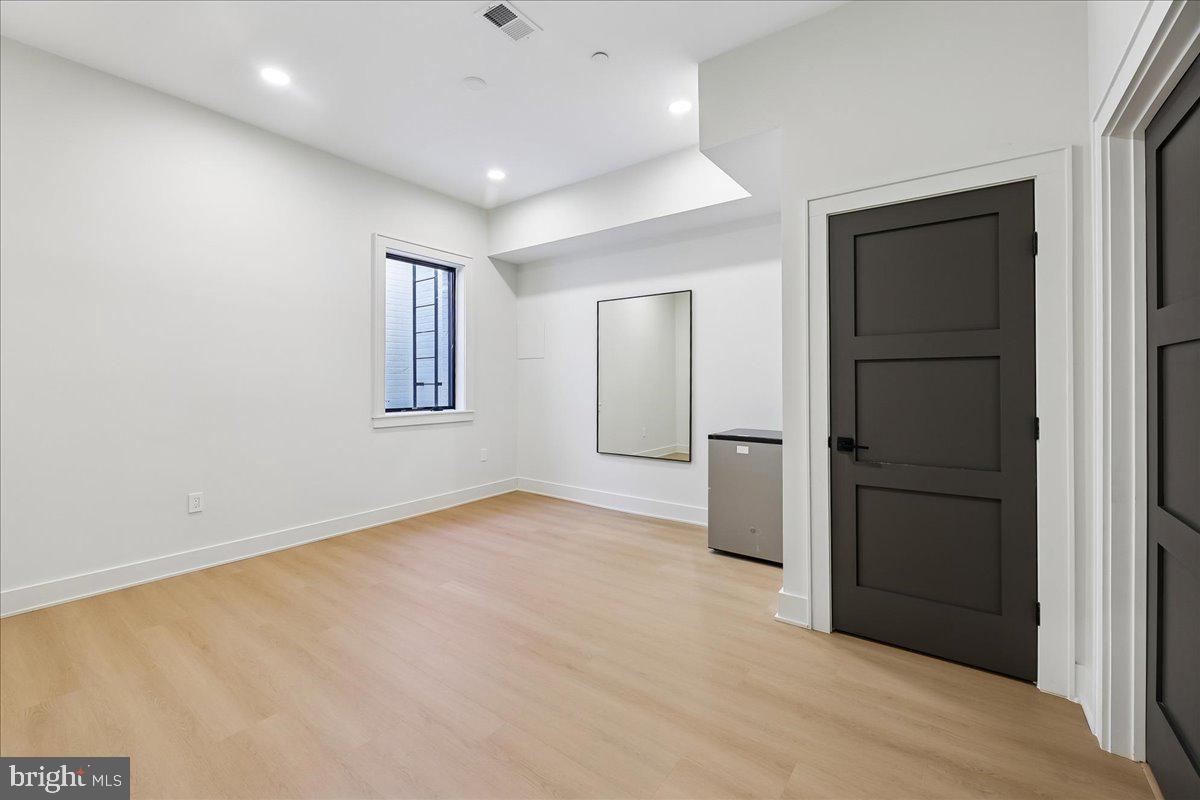 4428 Albemarle Street Northwest Washington, DC 20016 - Photo 82 of 94