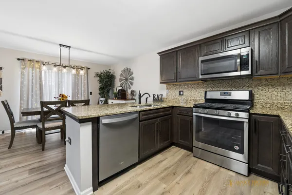 $270,000 | 26276 West Vista Court, Unit 144, Ingleside, IL 60041
