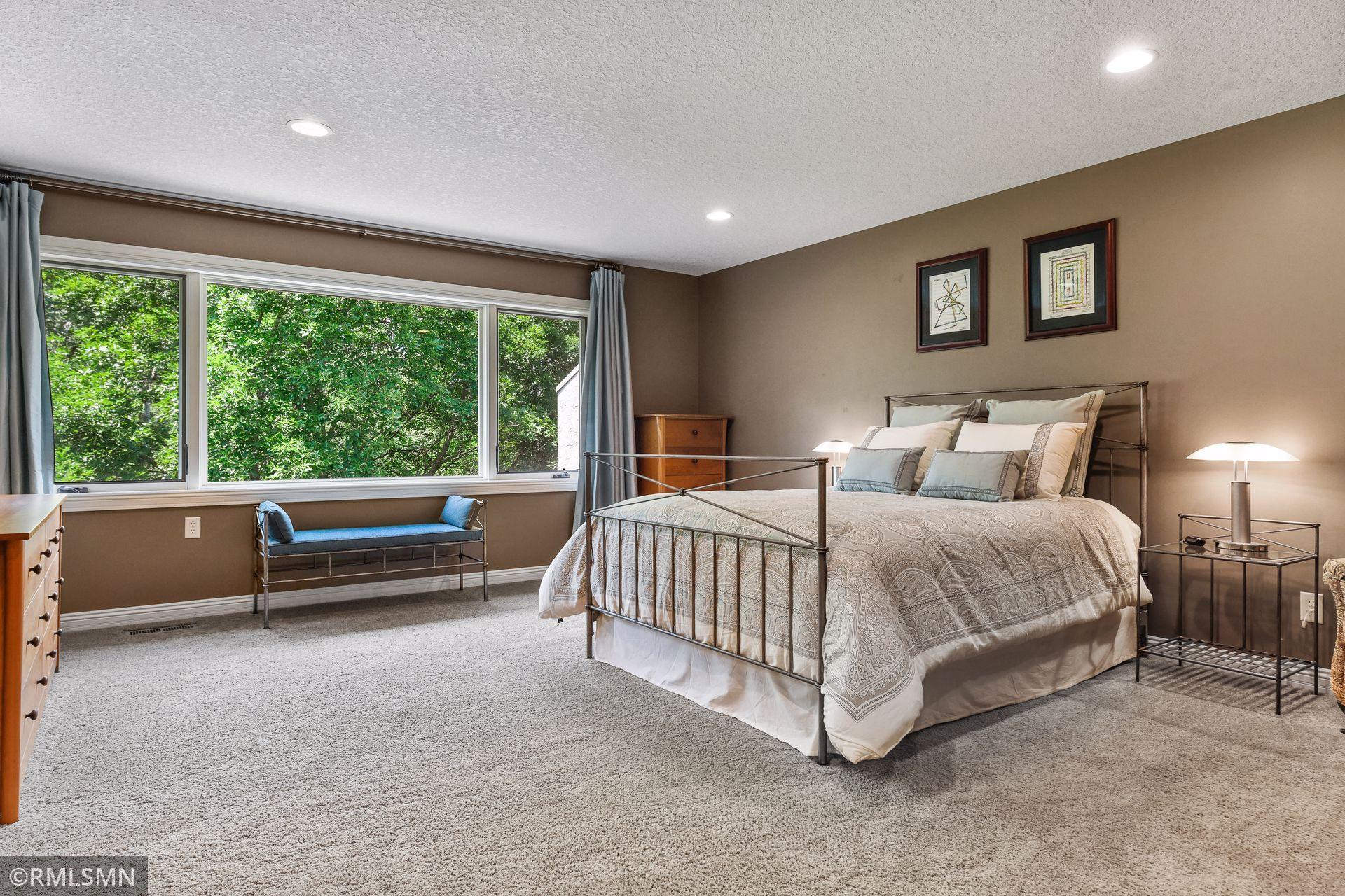 11836 Bren Road Minnetonka, MN 55343 - Photo 24 of 51