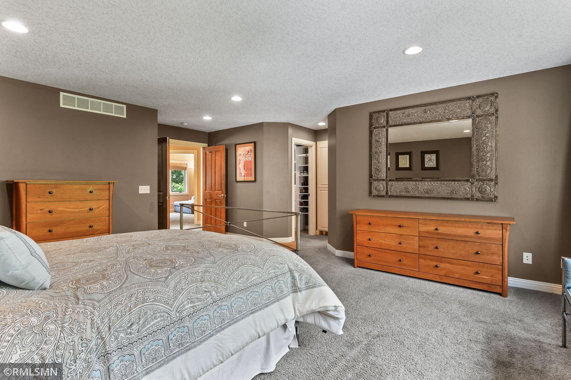 11836 Bren Road Minnetonka, MN 55343 - Photo 26 of 51