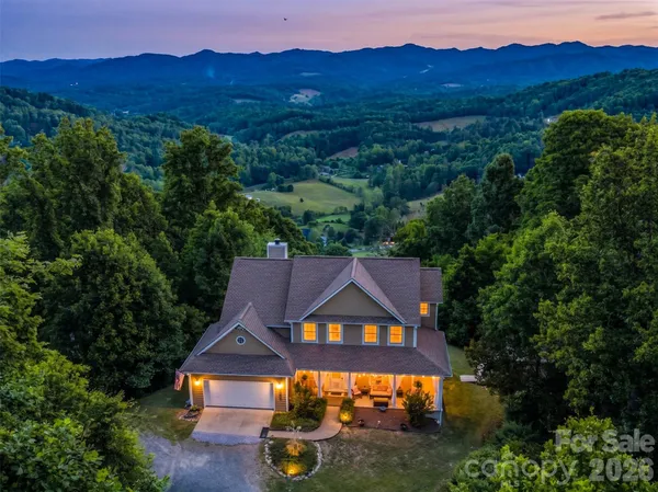$1,060,000 | 350 Vista Point Drive, Weaverville, NC 28787