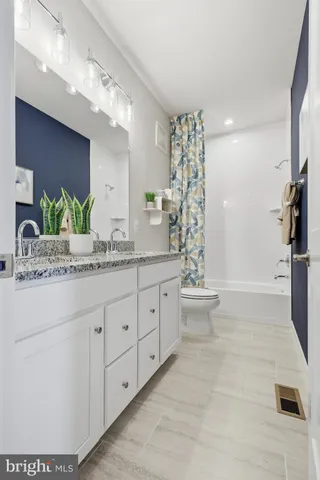 $634,990 | 17808 Southern Shrs Drive, Dumfries, VA 22026