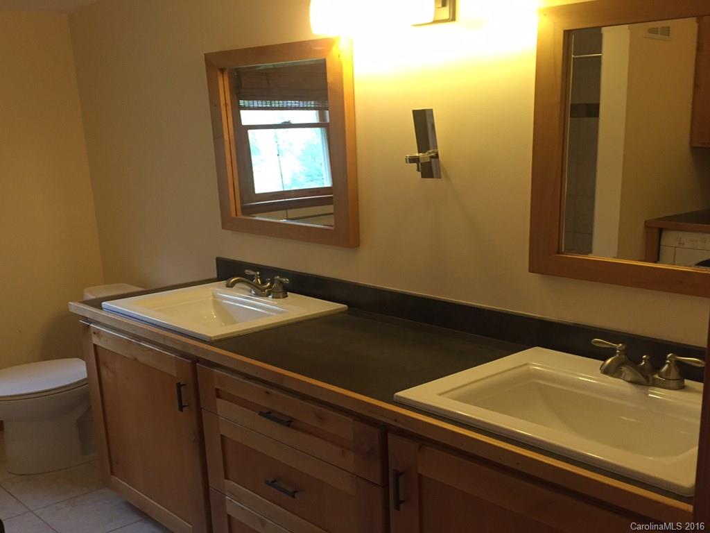121 Thompson Road Saluda, NC 28773 - Photo 10 of 17 Gallery Image 10