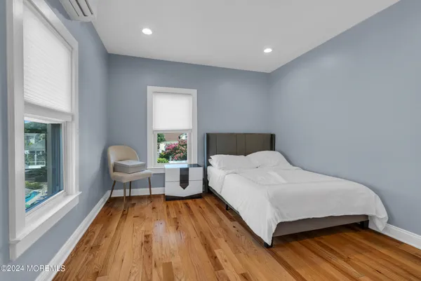 $2,600 | 325 Roosevelt Avenue, Oakhurst, NJ 07755