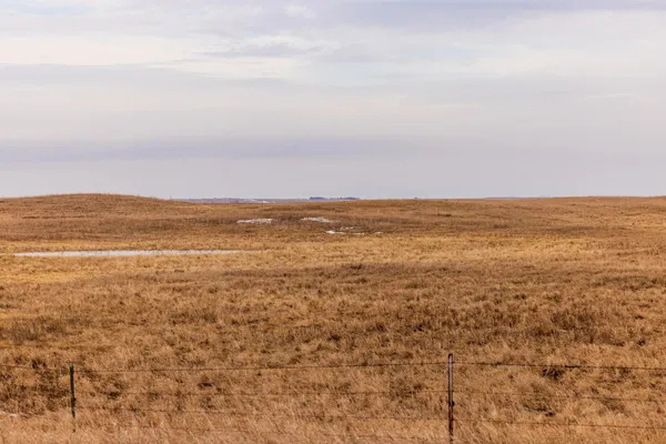 $1 | 1587 18th Avenue Northwest, Turtle Lake, ND 58575