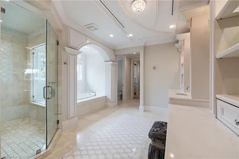 $9,475,000 | 233 Mermaids Bight, Naples, FL 34103