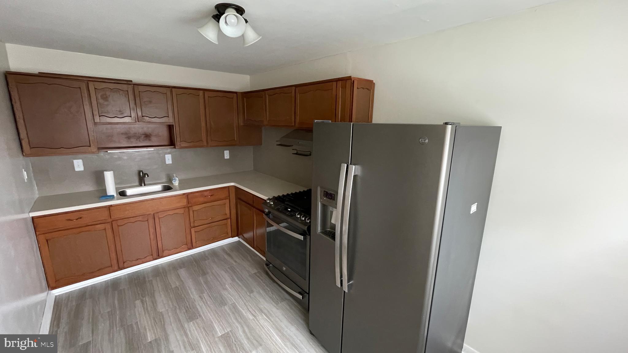 12793 Dunks Ferry Road Philadelphia, PA 19154 - Photo 12 of 35