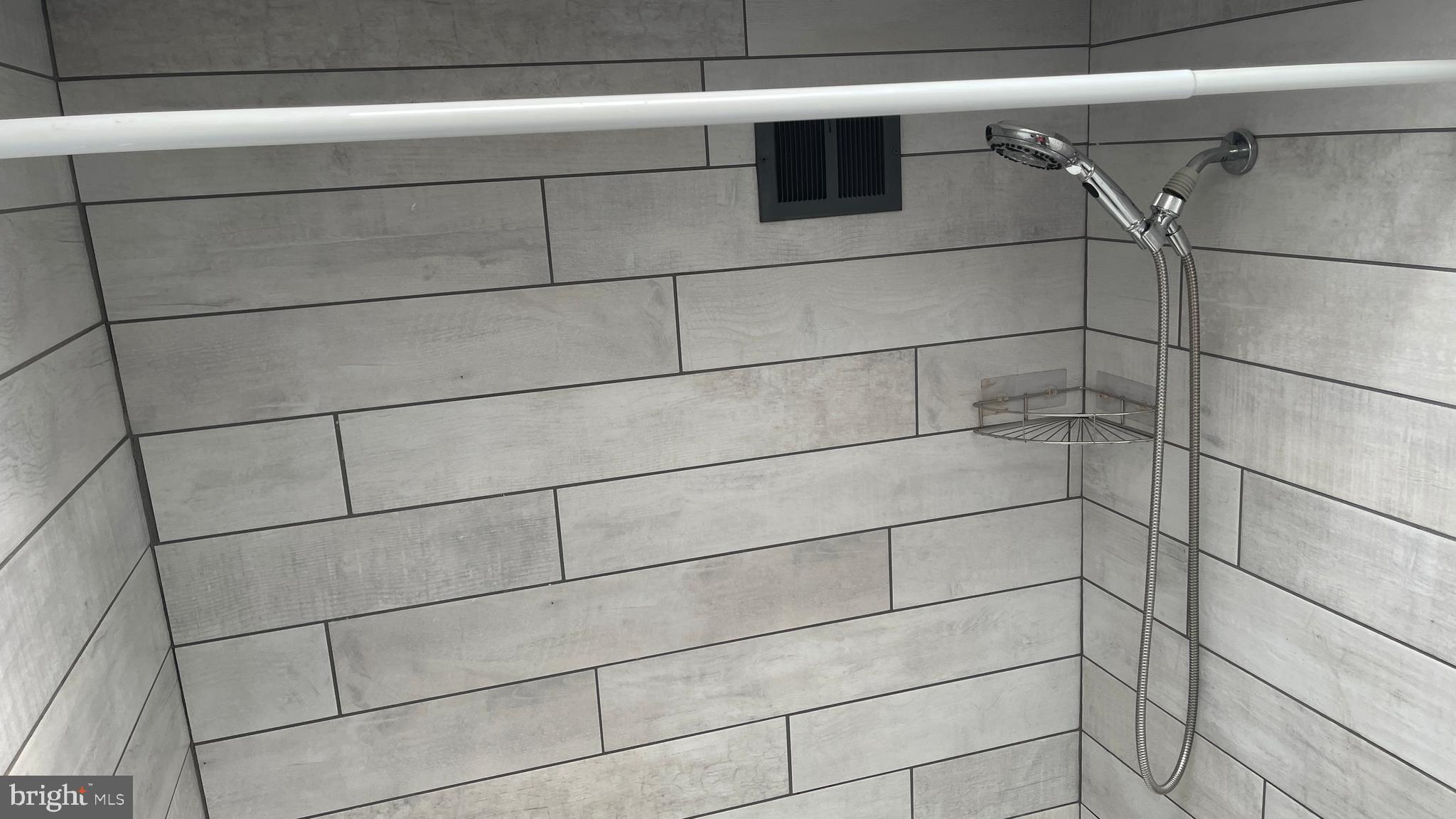 12793 Dunks Ferry Road Philadelphia, PA 19154 - Photo 18 of 35