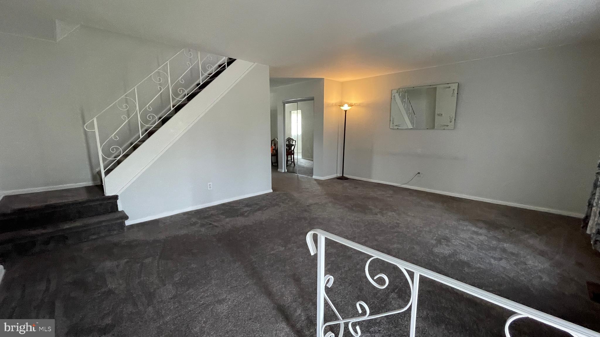 12793 Dunks Ferry Road Philadelphia, PA 19154 - Photo 3 of 35