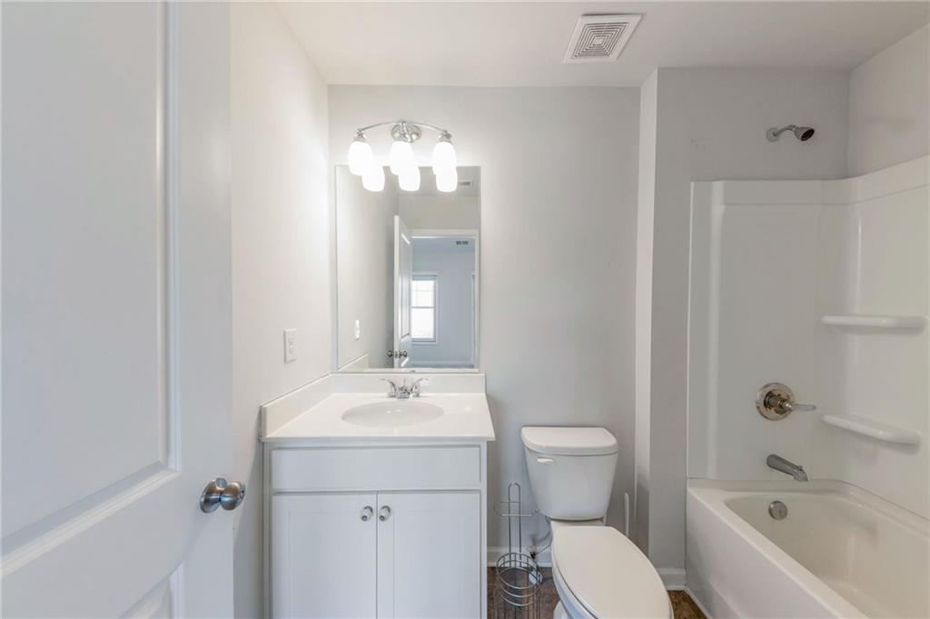 3625 Hawthorne Terrace Atlanta, GA 30337 - Photo 23 of 24