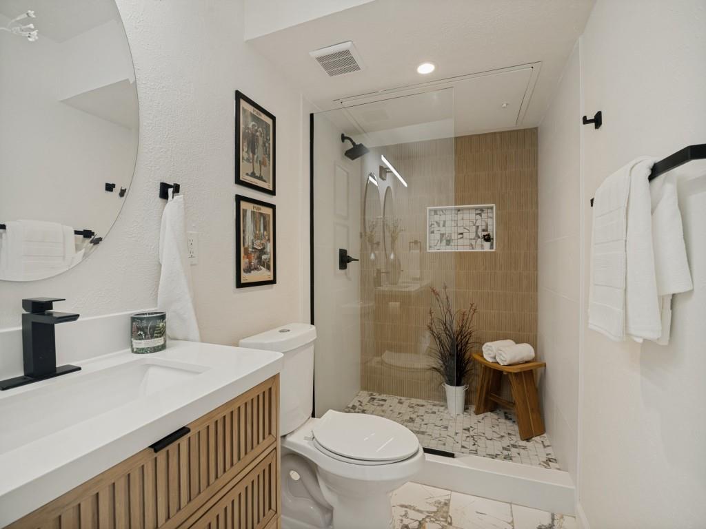 2036 Apple Valley Road Plano, TX 75023 - Photo 18 of 24