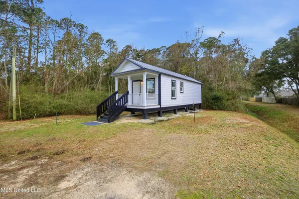 $125,000 | 220 Church Lane, Long Beach, MS 39560