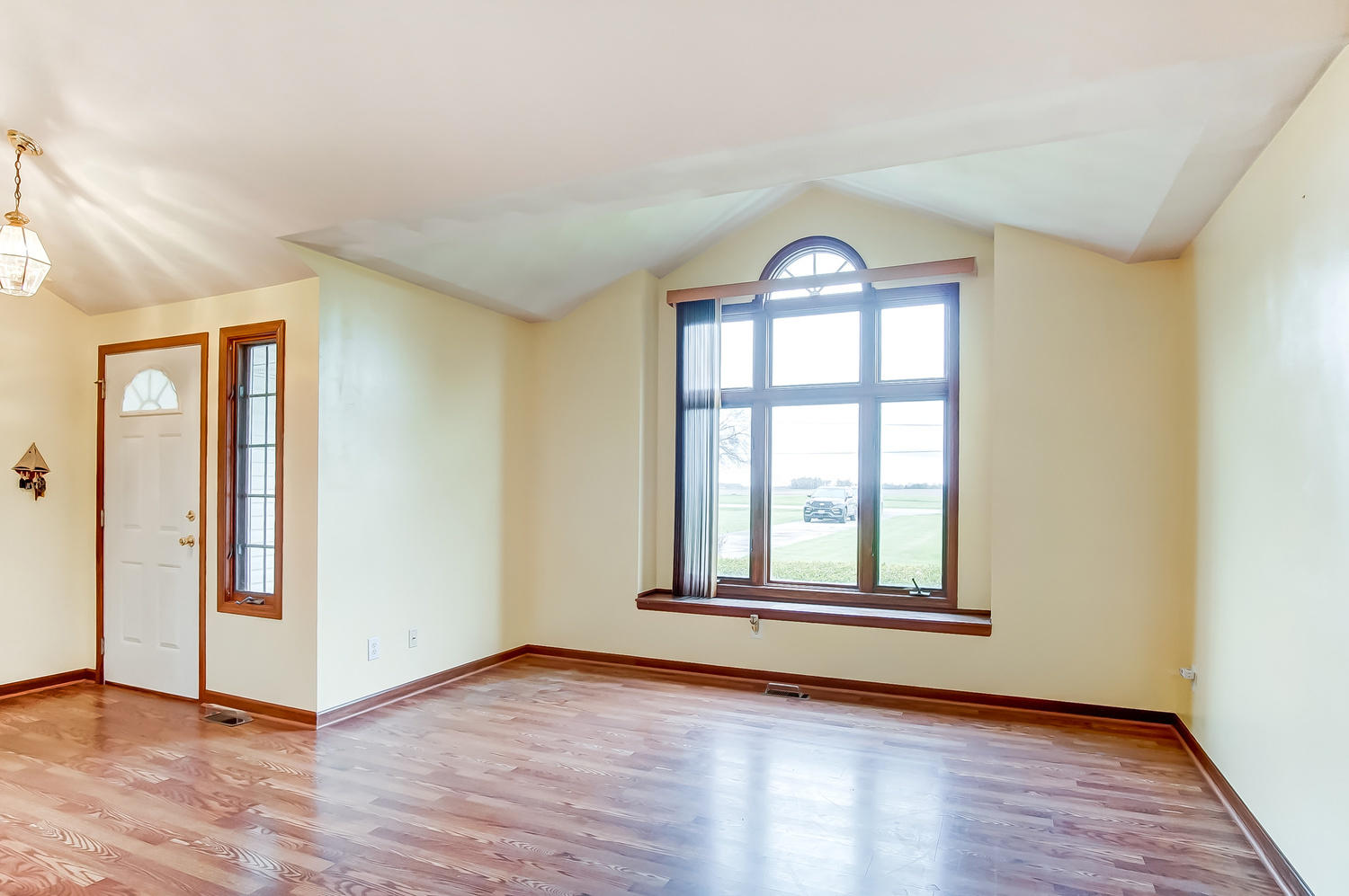 6221 Middle Urbana Road Springfield, OH 45502 - Photo 12 of 51