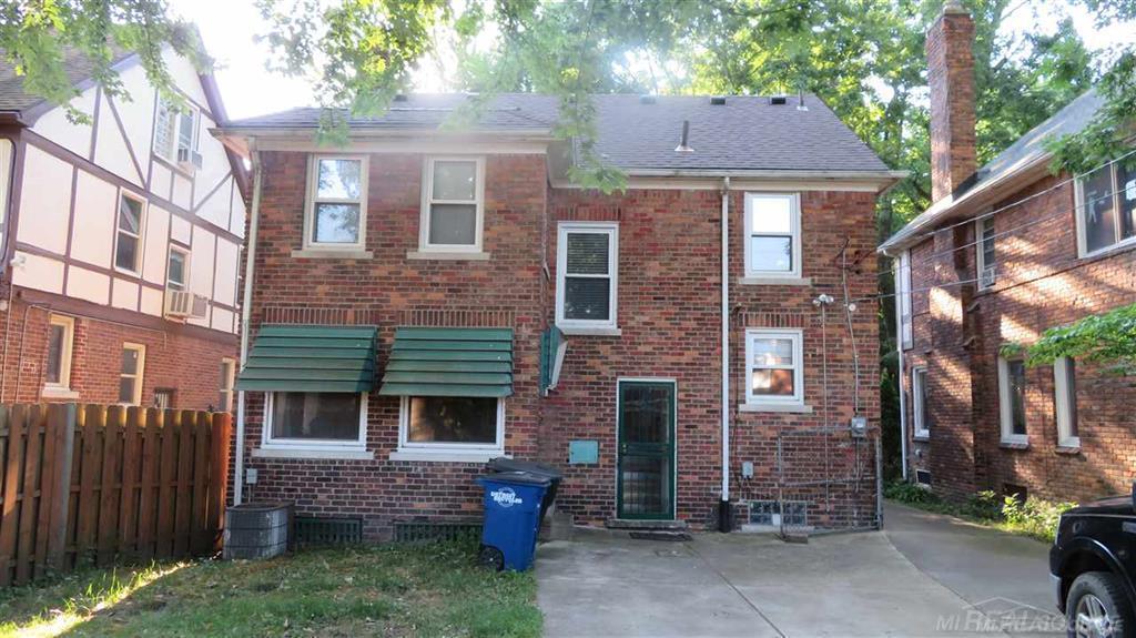 20169 Briarcliff Road Detroit, MI 48221 - Photo 3 of 10 50039008-2.JPG