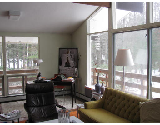 580 Market Hill Road Amherst, MA 01002 - Photo 4 of 7