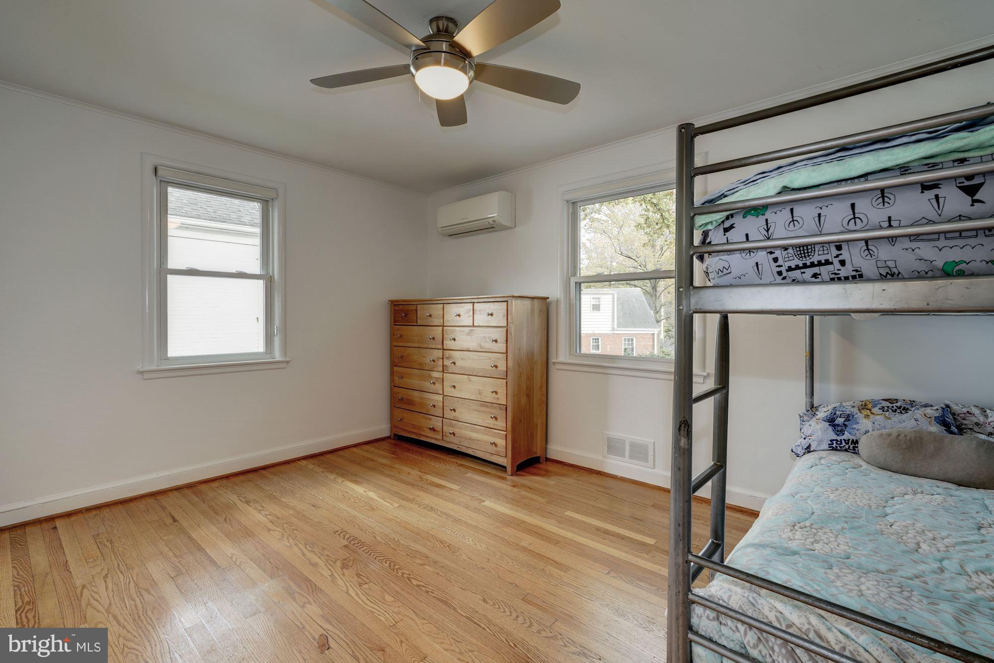 5606 Chesterbrook Road Bethesda, MD 20816 - Photo 12 of 29 3rd Bedroom