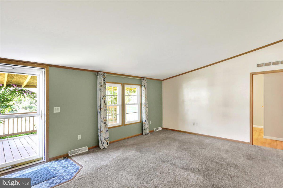 140 Heister Road Birdsboro, PA 19508 - Photo 5 of 33