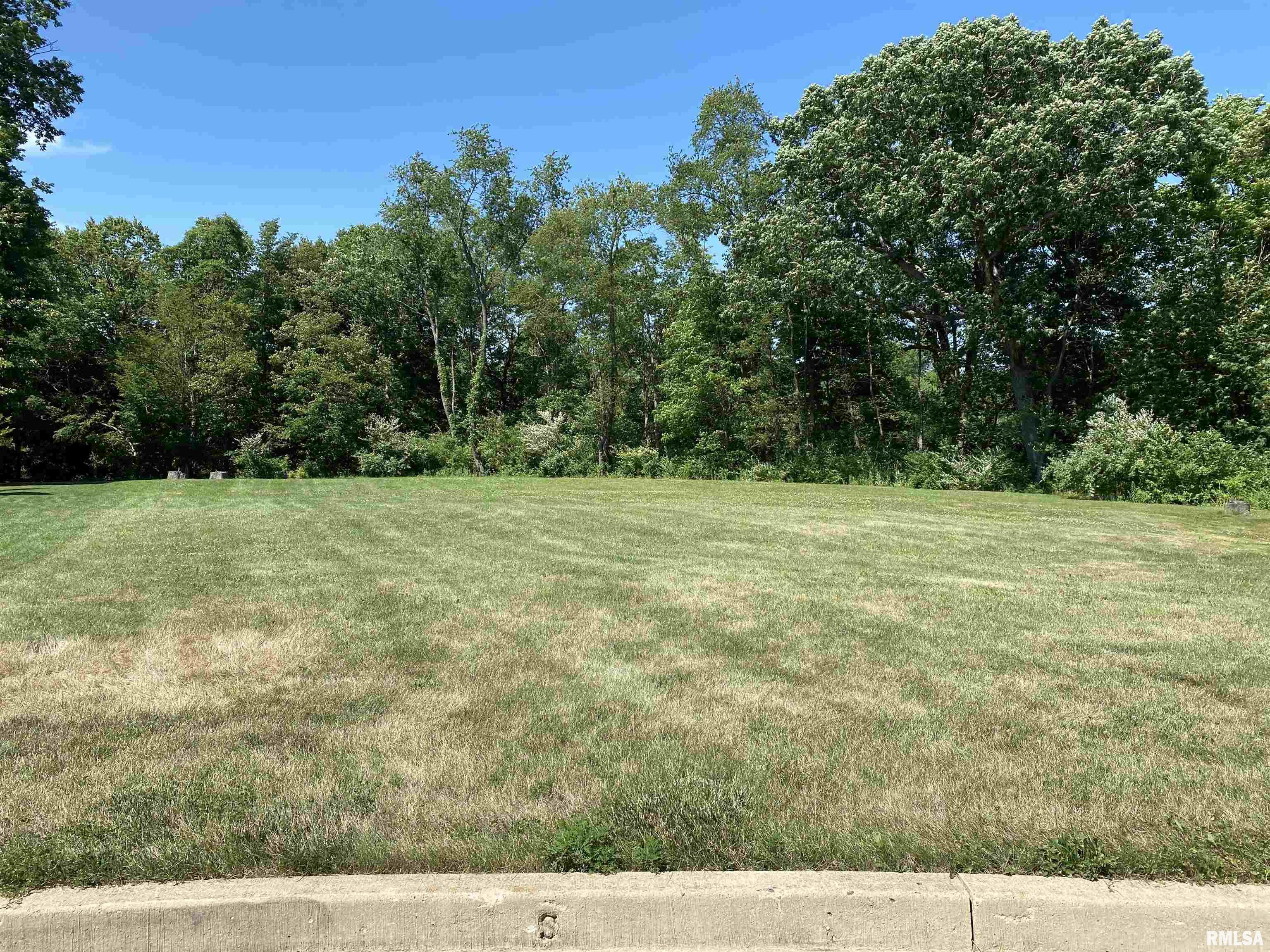 3747 Grandview Court Pekin, IL 61554 - Photo 3 of 4