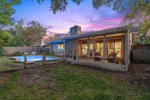 $750,000 | 4706 Cap Rock Drive, Austin, TX 78735