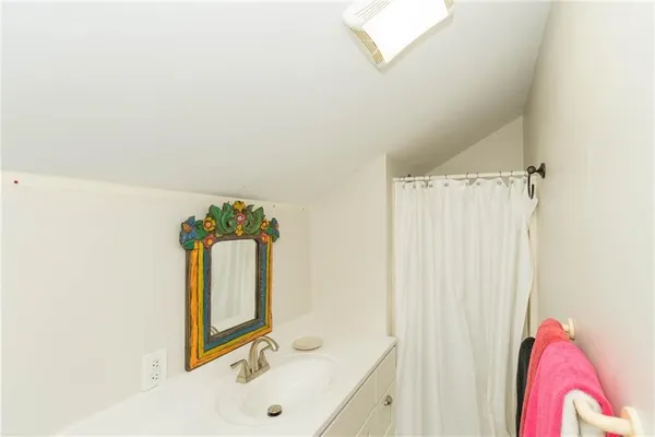 $10,000 | 298 Ocean Road, Narragansett, RI 02882