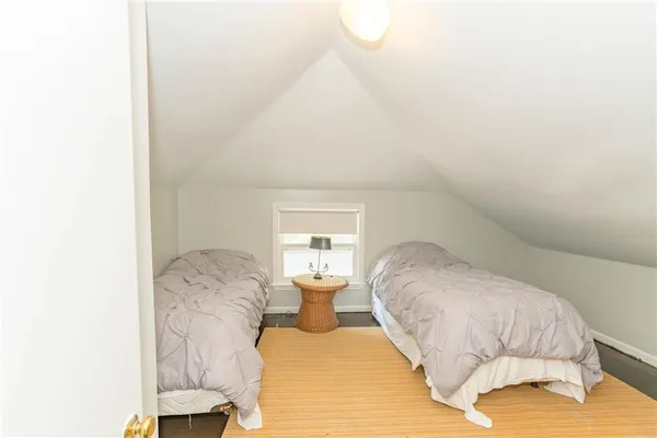 $10,000 | 298 Ocean Road, Narragansett, RI 02882