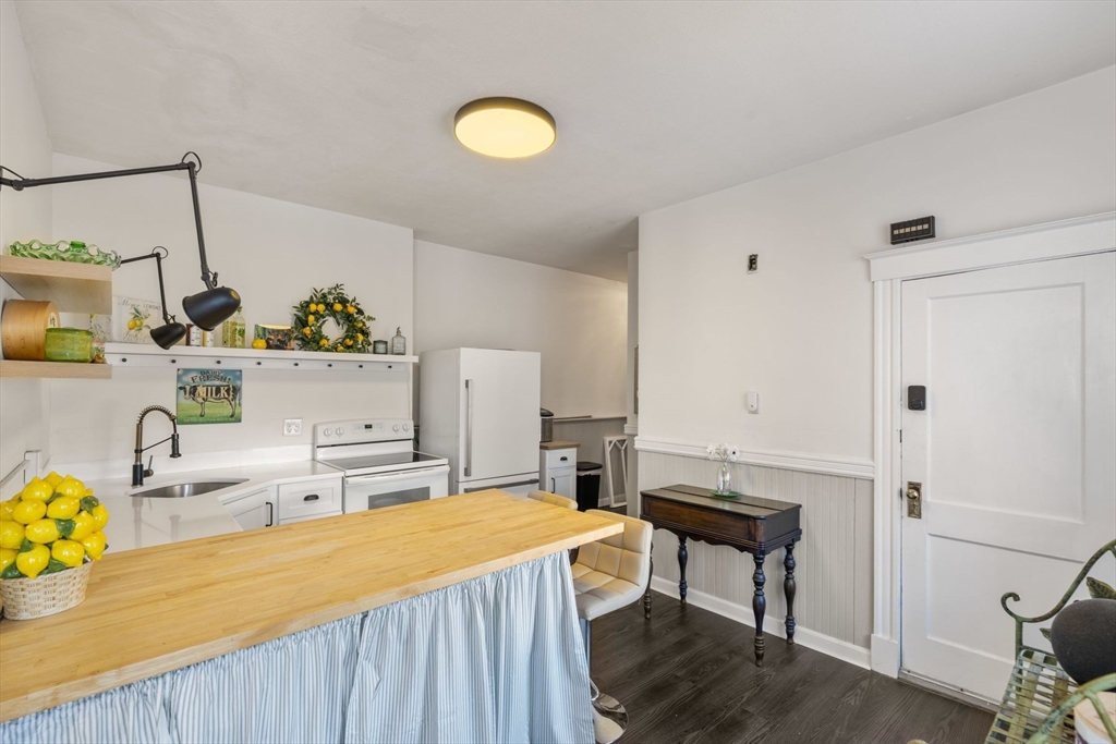 16 Leavitt Street, Unit 3 Salem, MA 01970 - Photo 13 of 26