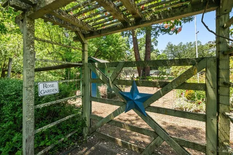 $2,495,000 | 3227 Highway 128, Calistoga, CA 94515