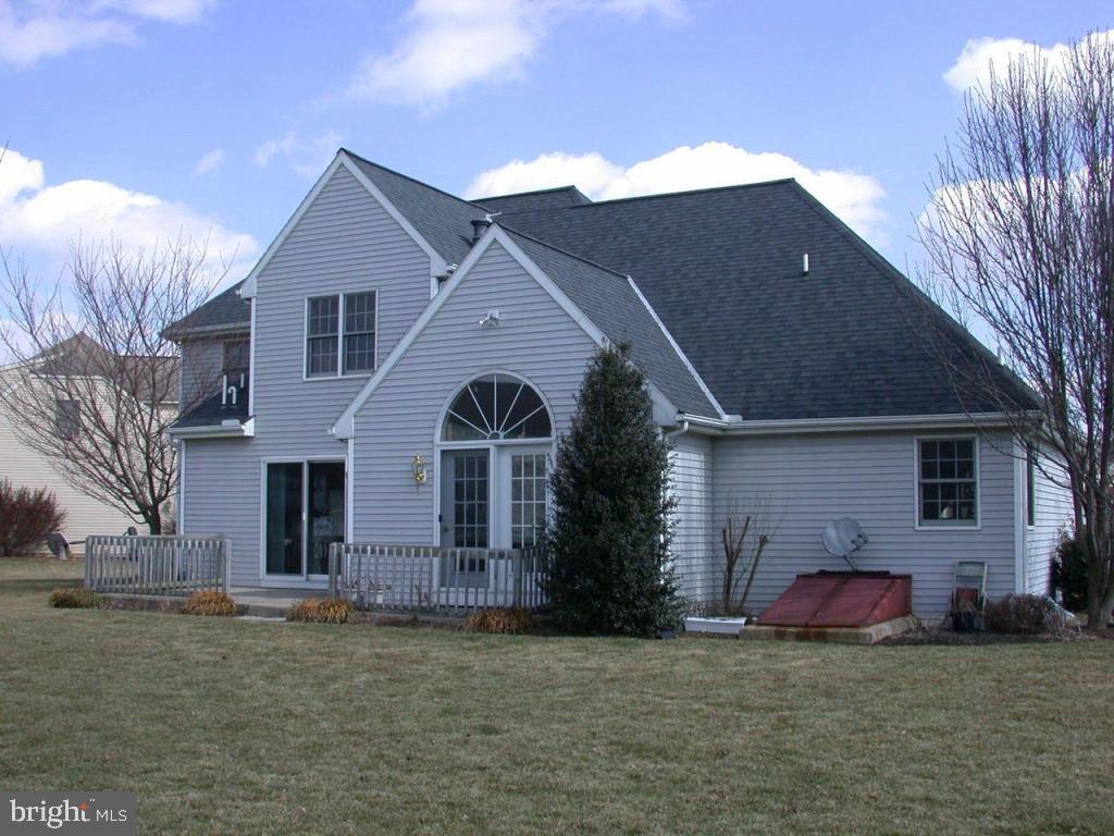 7 Holly Court Lititz, PA 17543 - Photo 5 of 14 Gallery Image 5