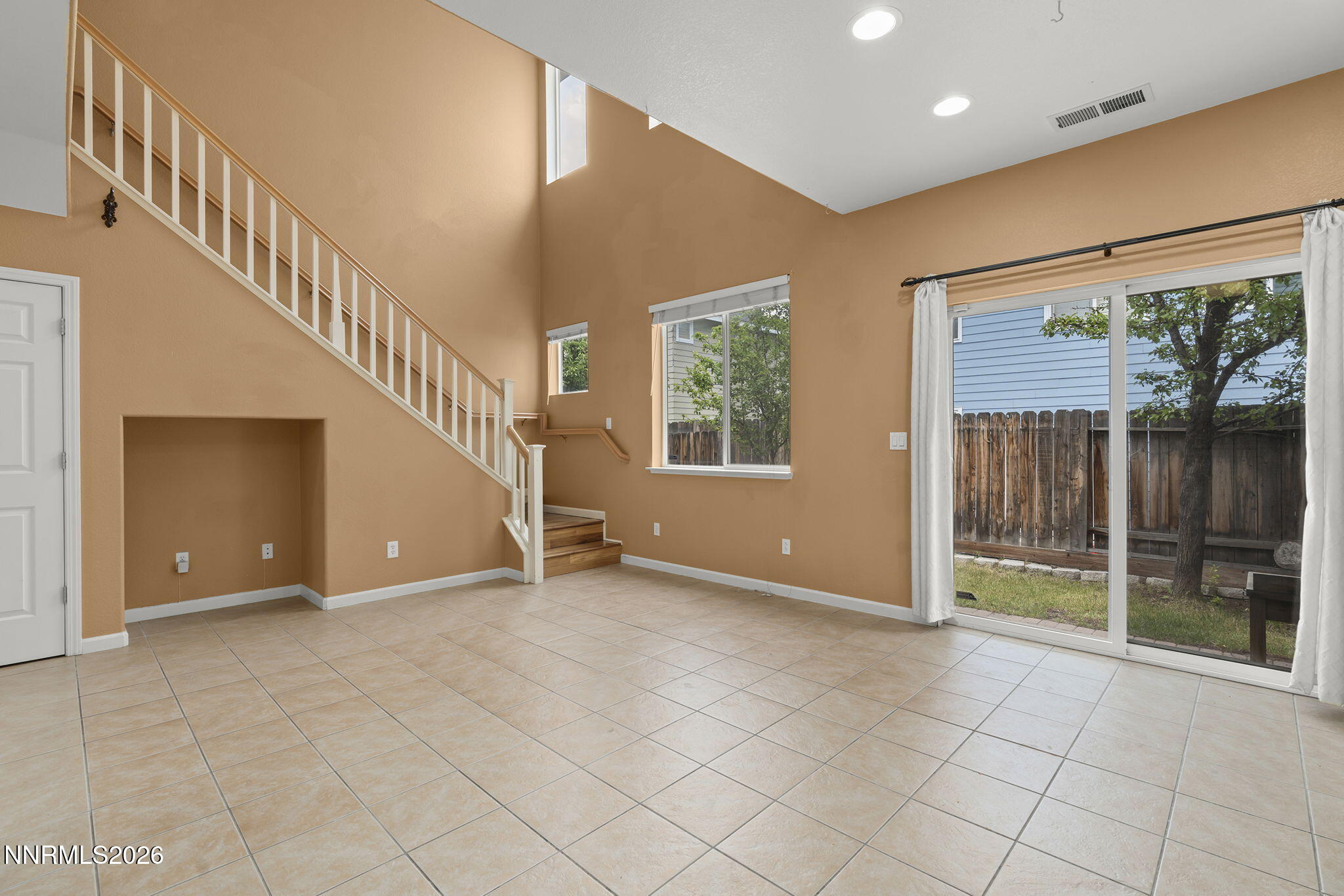 2180 Stanton Lane Reno, NV 89502 - Photo 7 of 20 7-web-or-mls-_DSC5592
