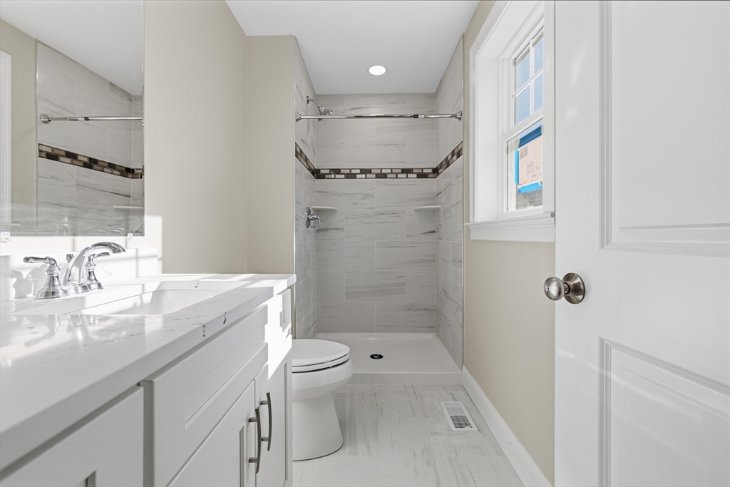 989 Bay Street Fall River, MA 02724 - Photo 29 of 39