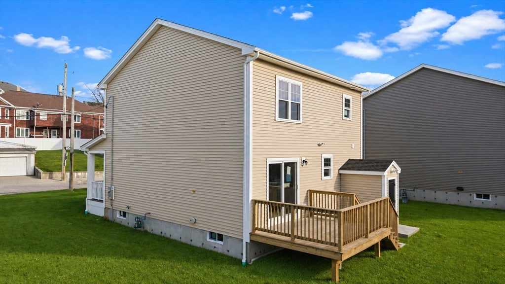 989 Bay Street Fall River, MA 02724 - Photo 6 of 39