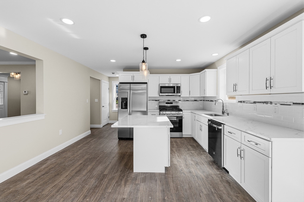 989 Bay Street Fall River, MA 02724 - Photo 10 of 39