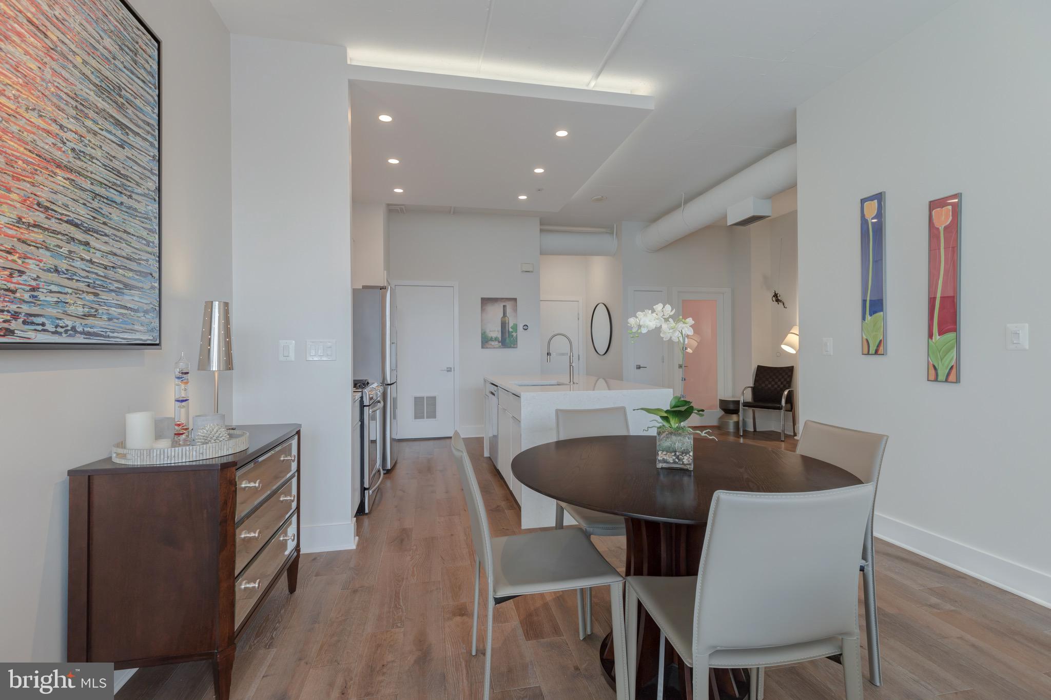 2020 12th Street Northwest, Unit 417 Washington, DC 20009 - Photo 11 of 34 Living/Dining Room