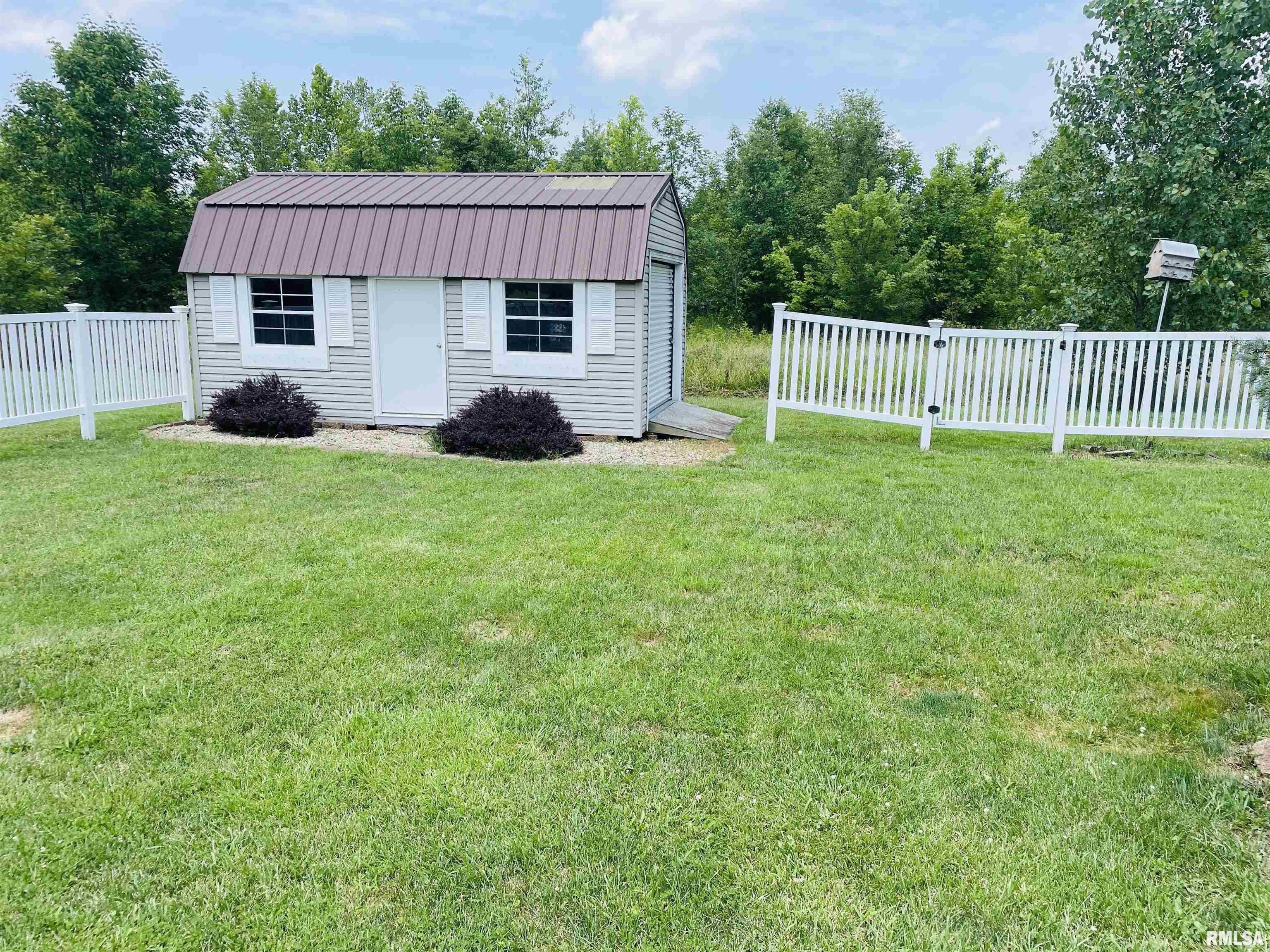 5169 Baker Road Salem, IL 62881 - Photo 11 of 56