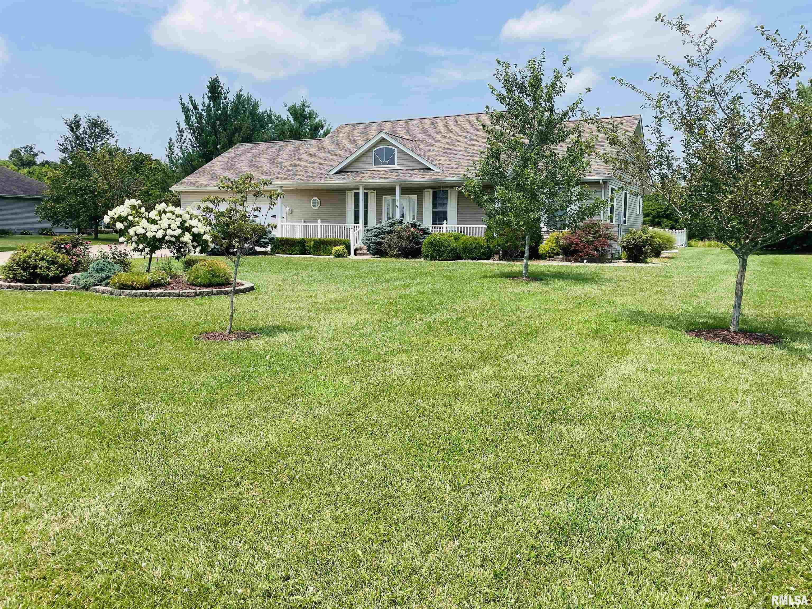 5169 Baker Road Salem, IL 62881 - Photo 4 of 56