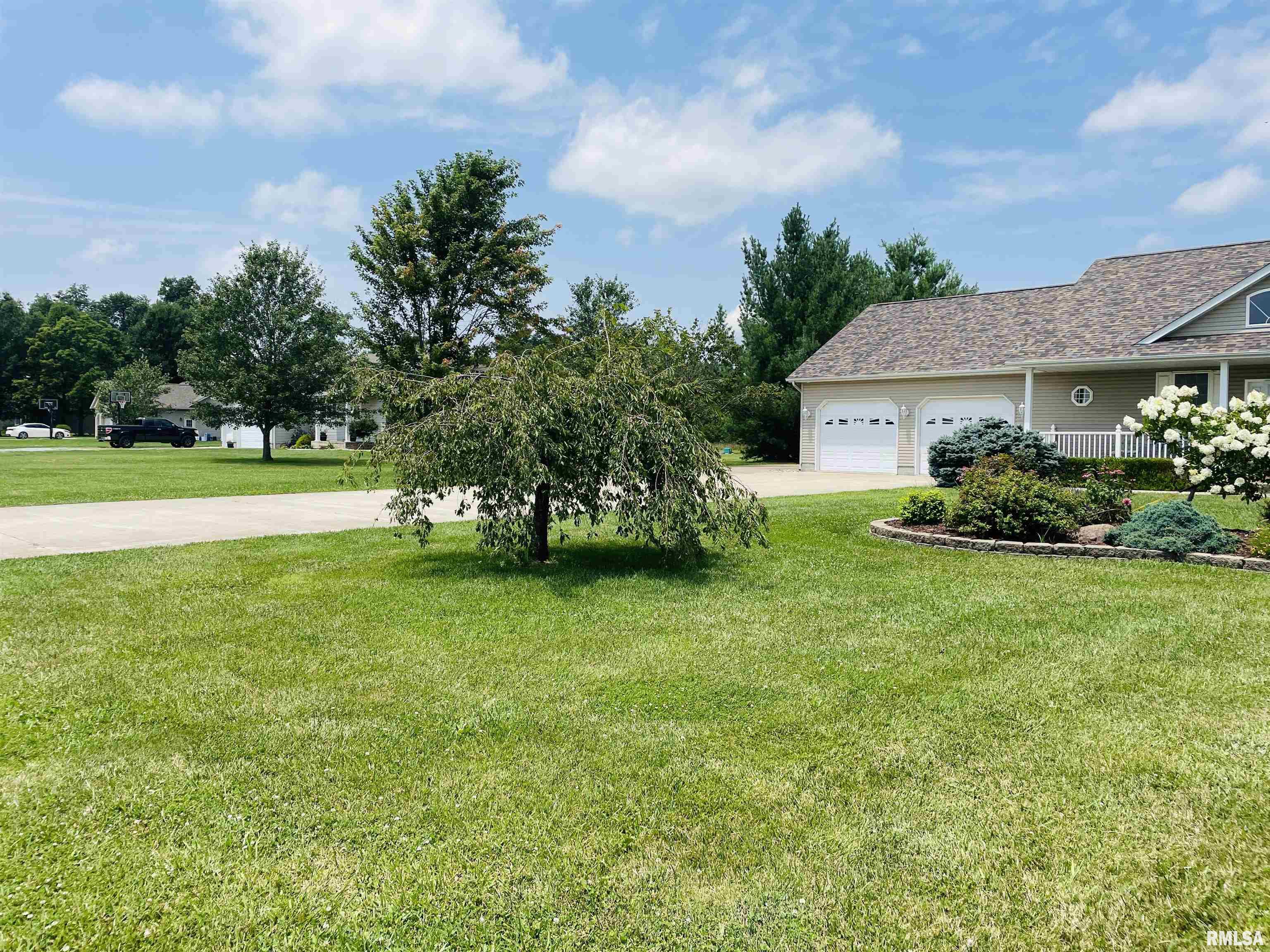 5169 Baker Road Salem, IL 62881 - Photo 5 of 56