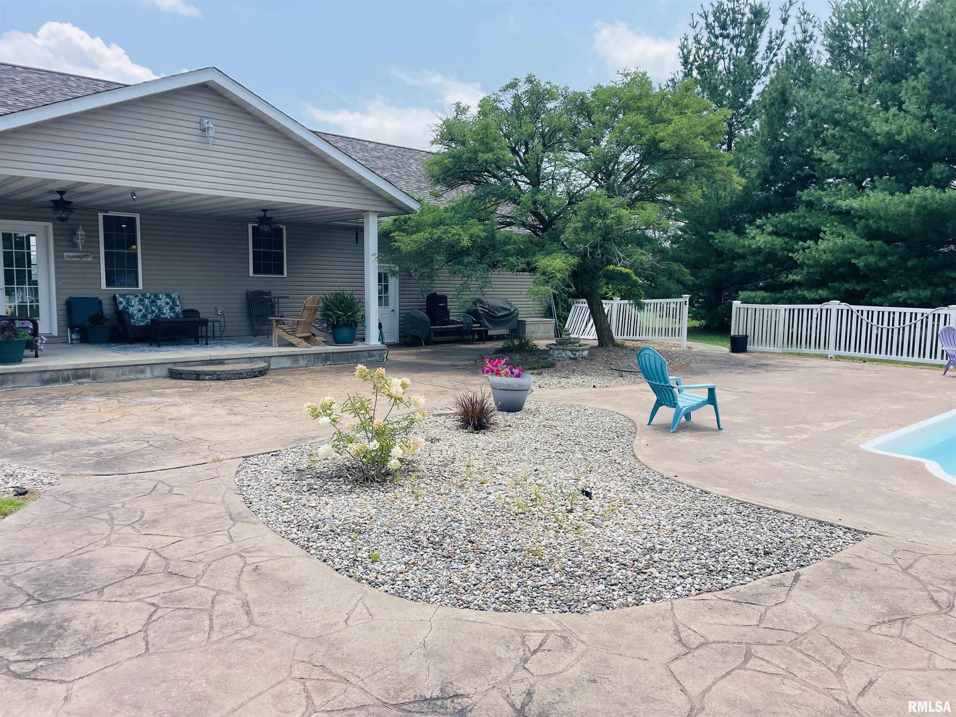 5169 Baker Road Salem, IL 62881 - Photo 10 of 56