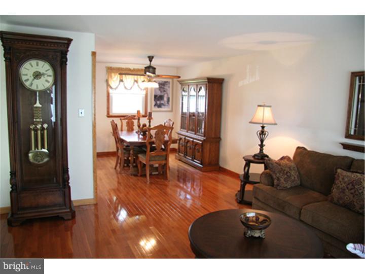 115 Pennsylvania Road Brooklawn, NJ 08030 - Photo 3 of 24