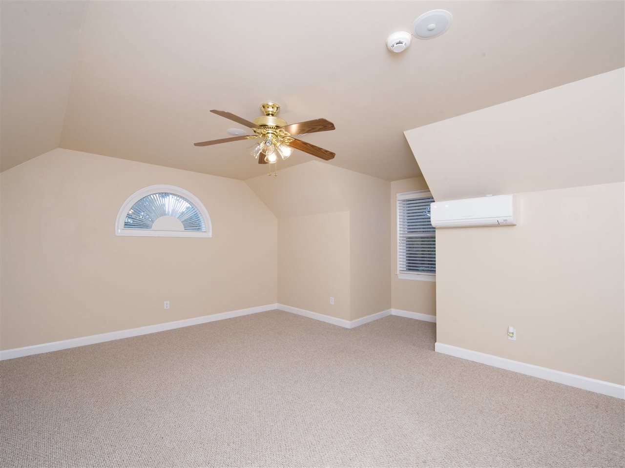 112 Easton Circle Fairhope, AL 36532 - Photo 17 of 25 Bedroom 4 - upstairs