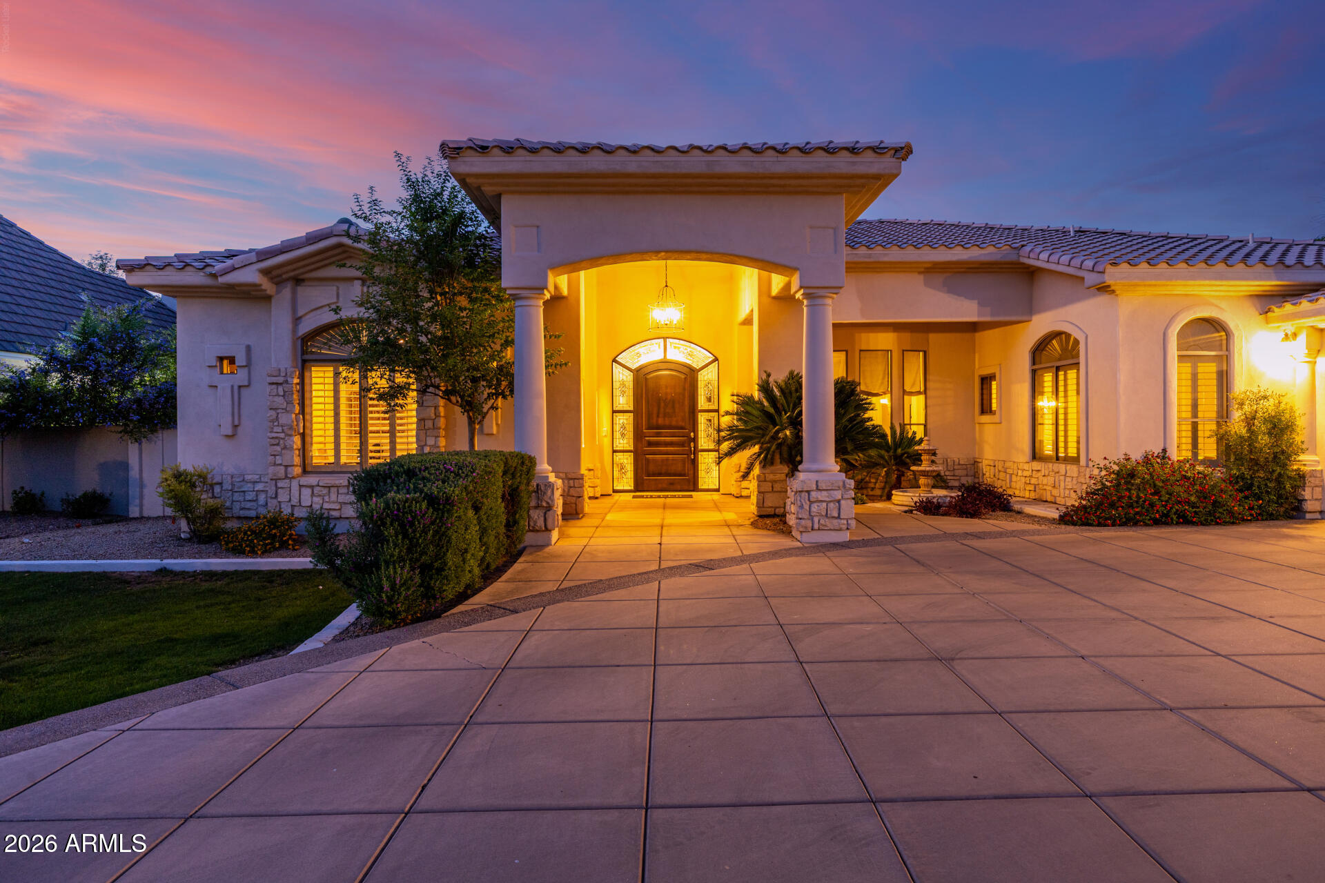 8204 South Homestead Lane Tempe, AZ 85284 - Photo 4 of 84 Homestead