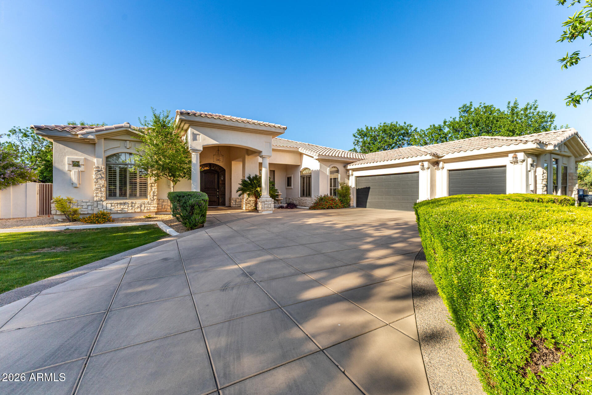 8204 South Homestead Lane Tempe, AZ 85284 - Photo 5 of 84 Homestead