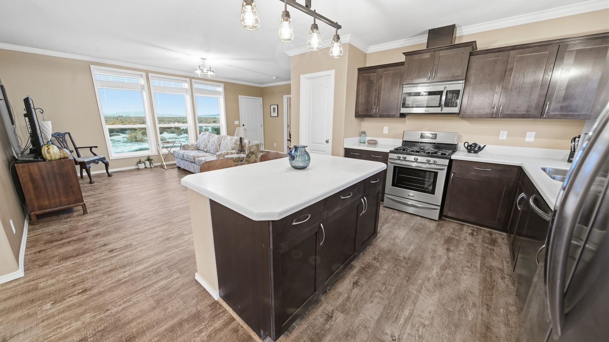 333 Sunshine Valley Road Cerro, NM 87519 - Photo 7 of 35 Gallery Image 7
