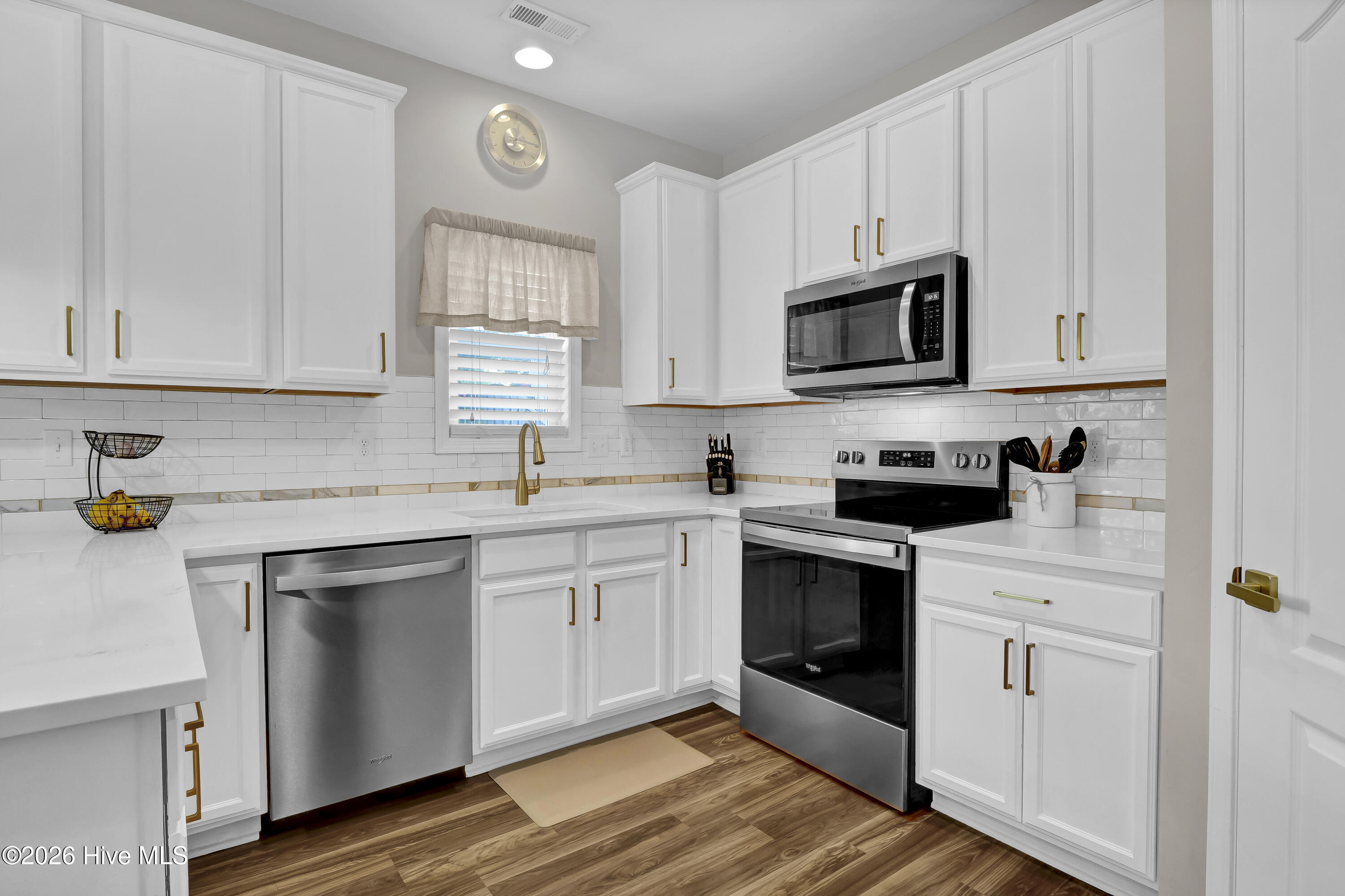1528 Stones Edge Loop Road Wilmington, NC 28405 - Photo 12 of 32 Gallery Image 12