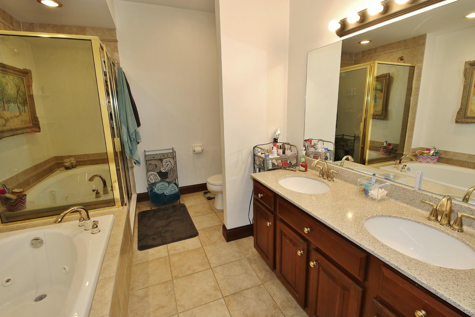 4040 Stone Ridge Road Zanesville, OH 43701 - Photo 8 of 39