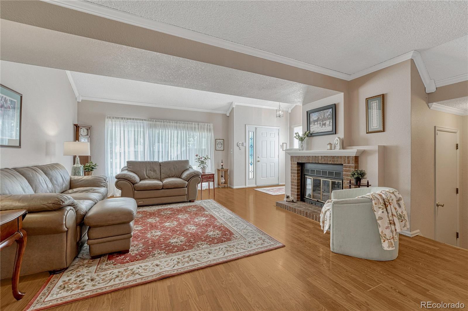145 Blue Spruce Court Highlands Ranch, CO 80126 - Photo 11 of 49
