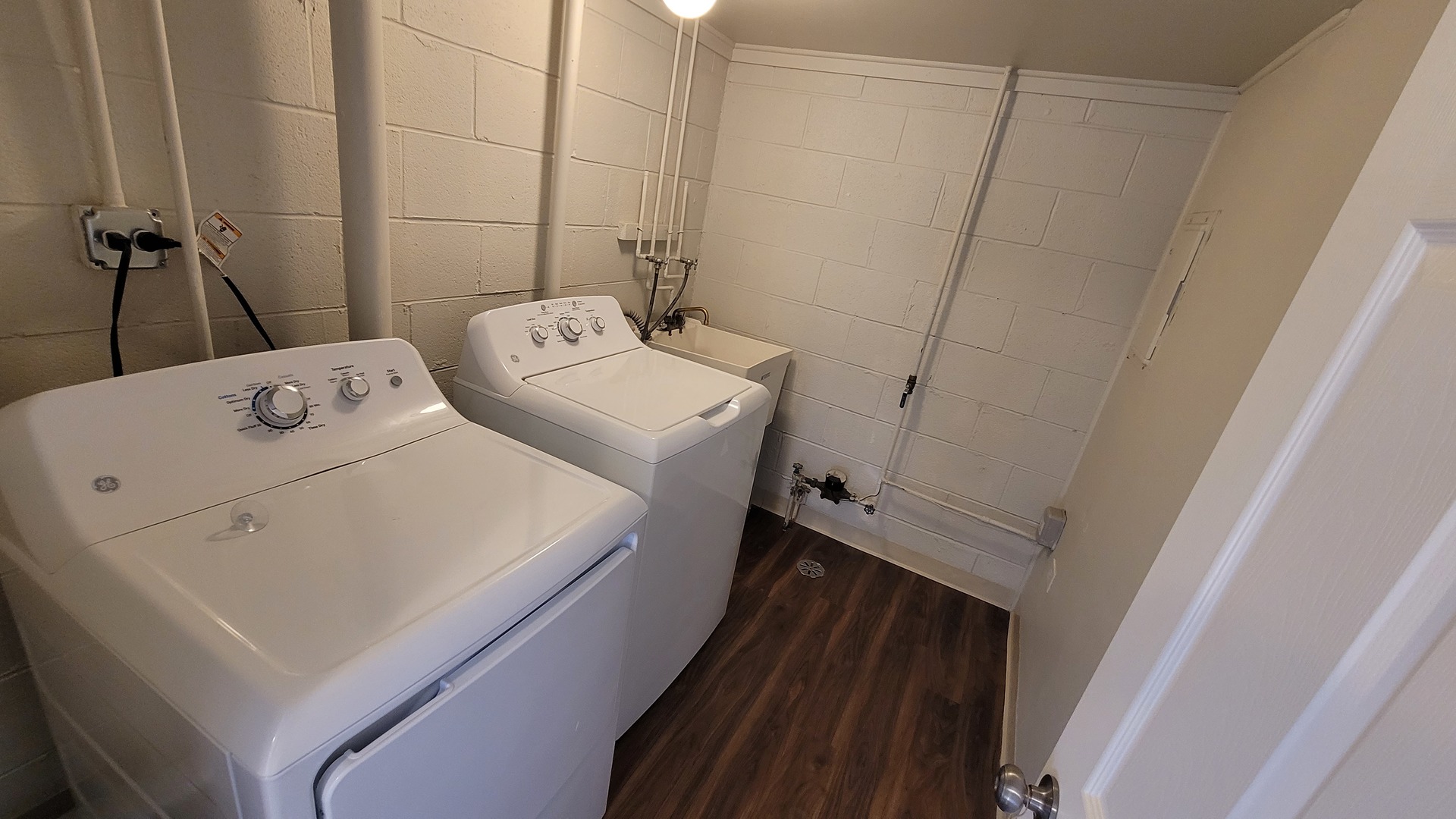 120 Cotuit Court, Unit 120 Schaumburg, IL 60193 - Photo 16 of 17 a utility room with dryer and washer