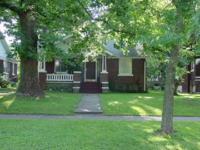 640 South Pickwick Avenue Springfield, MO 65802 - Photo 1 of 1 Primary Photo