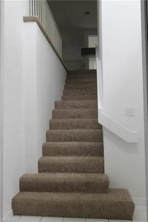 a view of entryway with a rug
