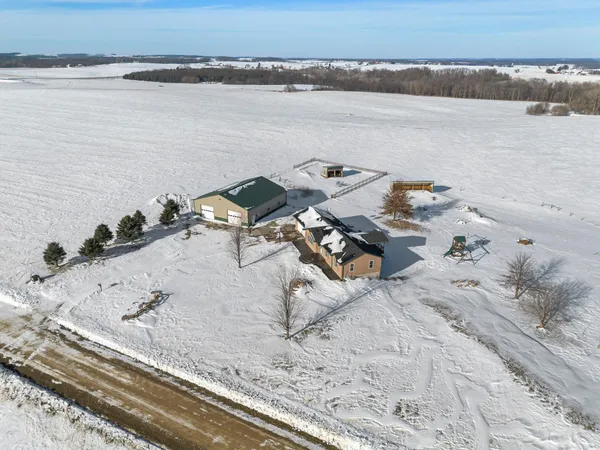 $475,000 | W934 510th Avenue, Elmwood, WI 54740